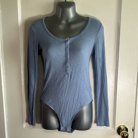 aerie Baby Blue Longsleeve Bodysuit - Picture 2 of 7